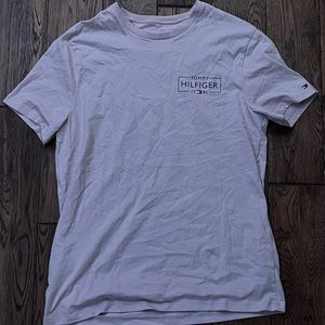 light pink Tommy Hilfiger T-shirt size medium